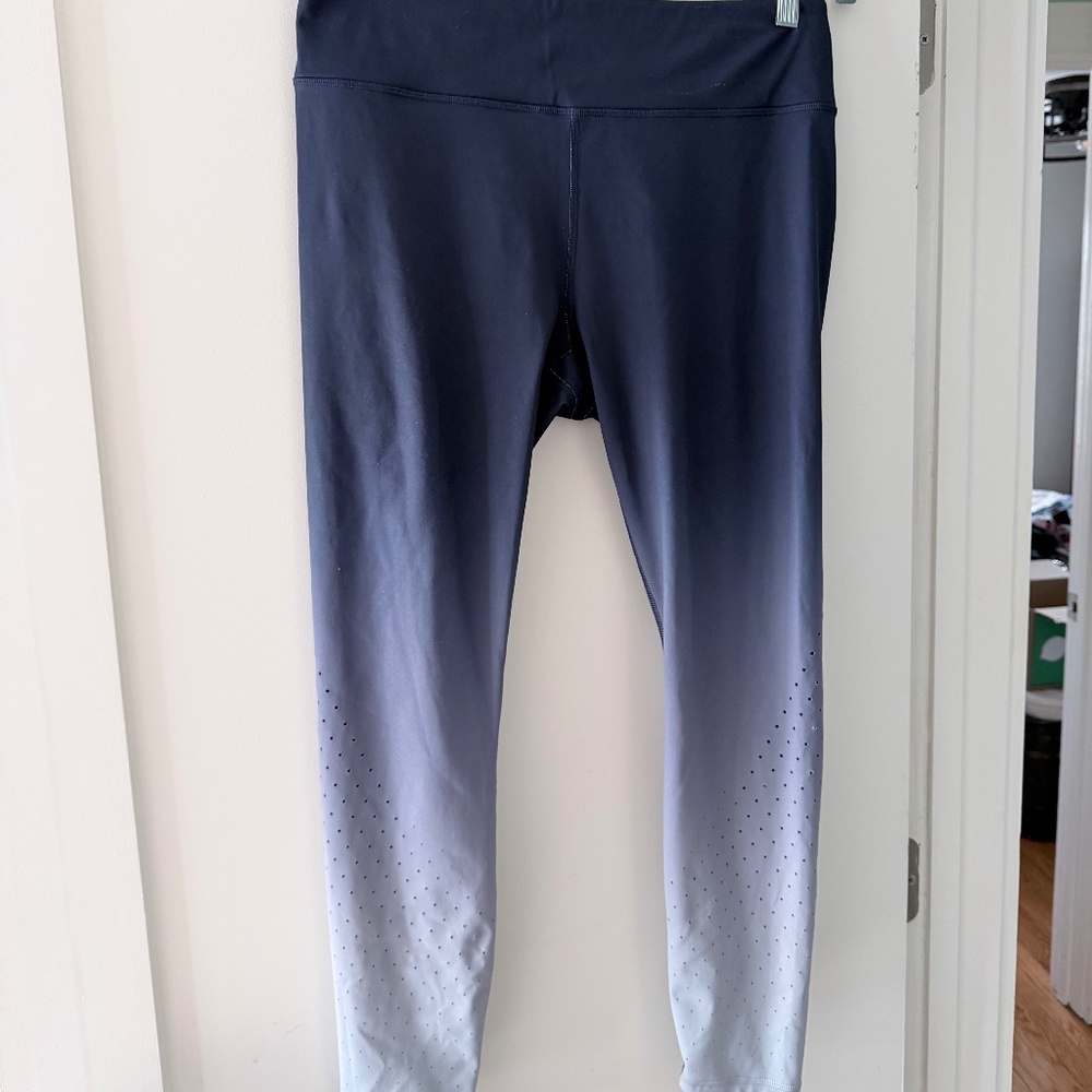 Athleta Ombre Perforated Leggings – Size Large